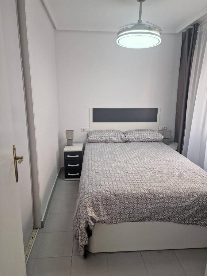 Almudena Apartments Torrevieja Eksteriør billede