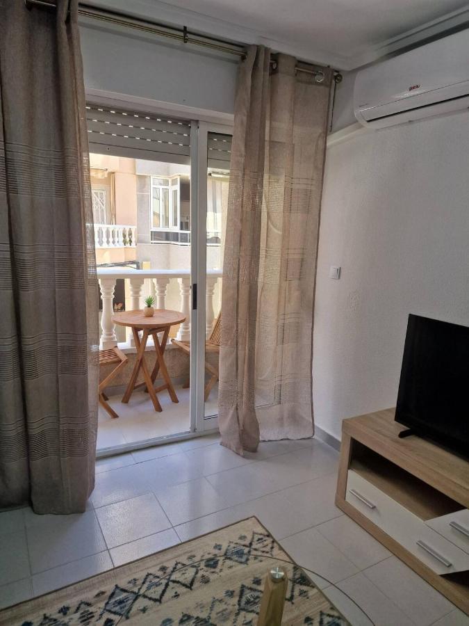 Almudena Apartments Torrevieja Eksteriør billede